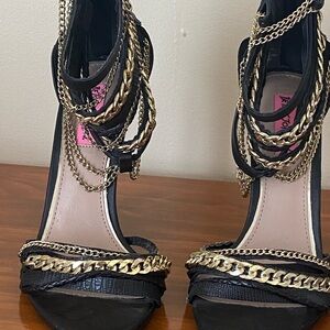 Betsey Johnson Black and Gold Chain Heels